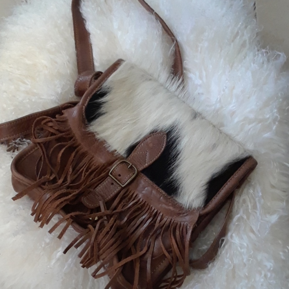 Handcrafted leather purse